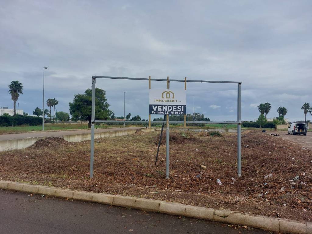 Terreno a Veglie in Via Leverano, 147 - Foto 2