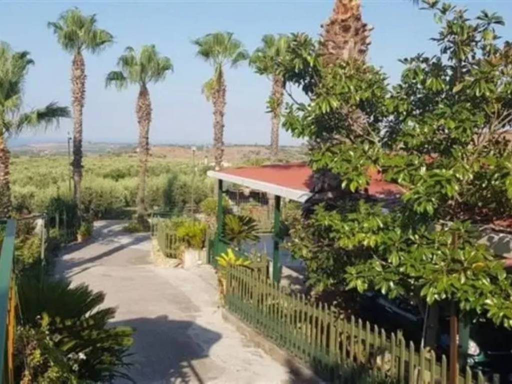 Villa a Carlentini in Strada Crisiula Pezzaferrata - Foto 3