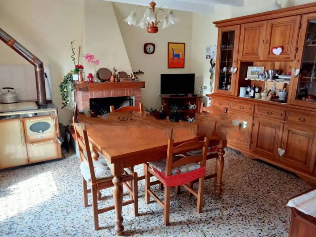 Casa indipendente a Montecatini-terme in Via del Pino - Foto 4