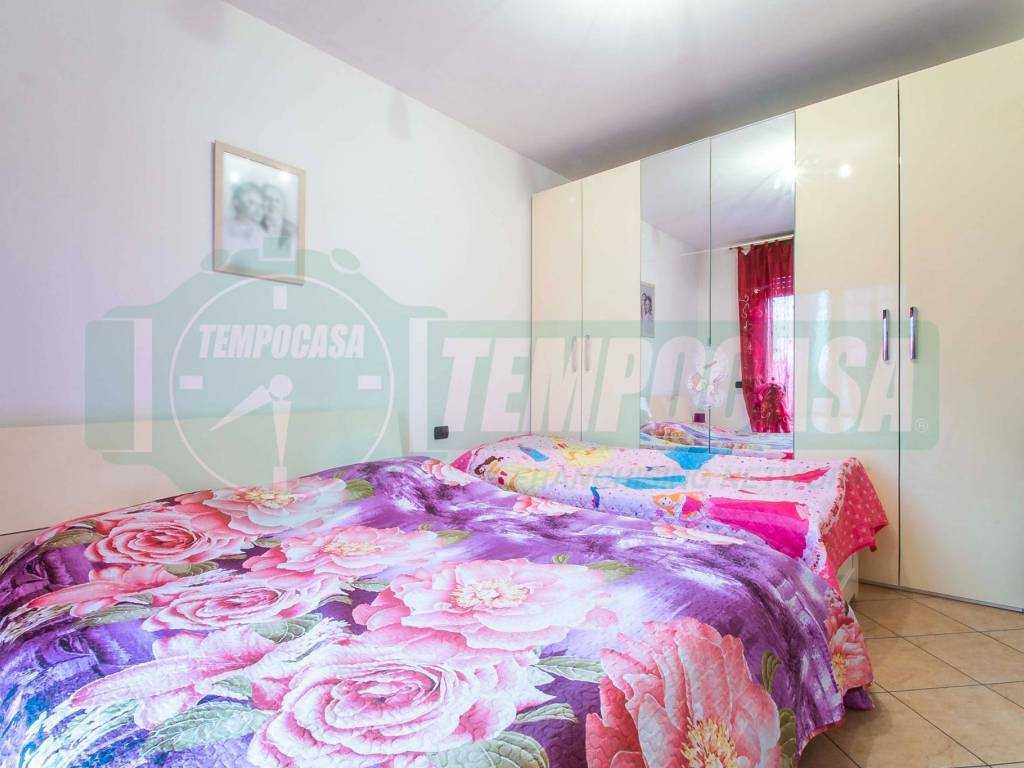 Appartamento a Tradate in Via Donne della Resistenza, 3 - Foto 4