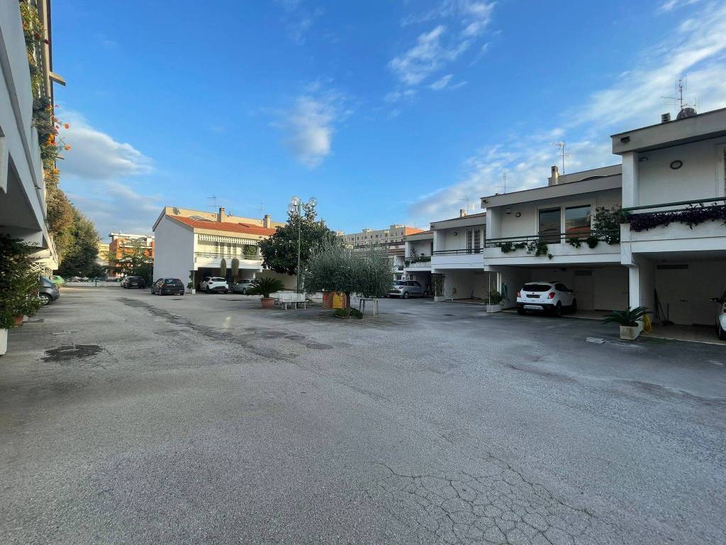 Villetta a schiera a Aprilia in Via Claudio Monteverdi - Foto 3