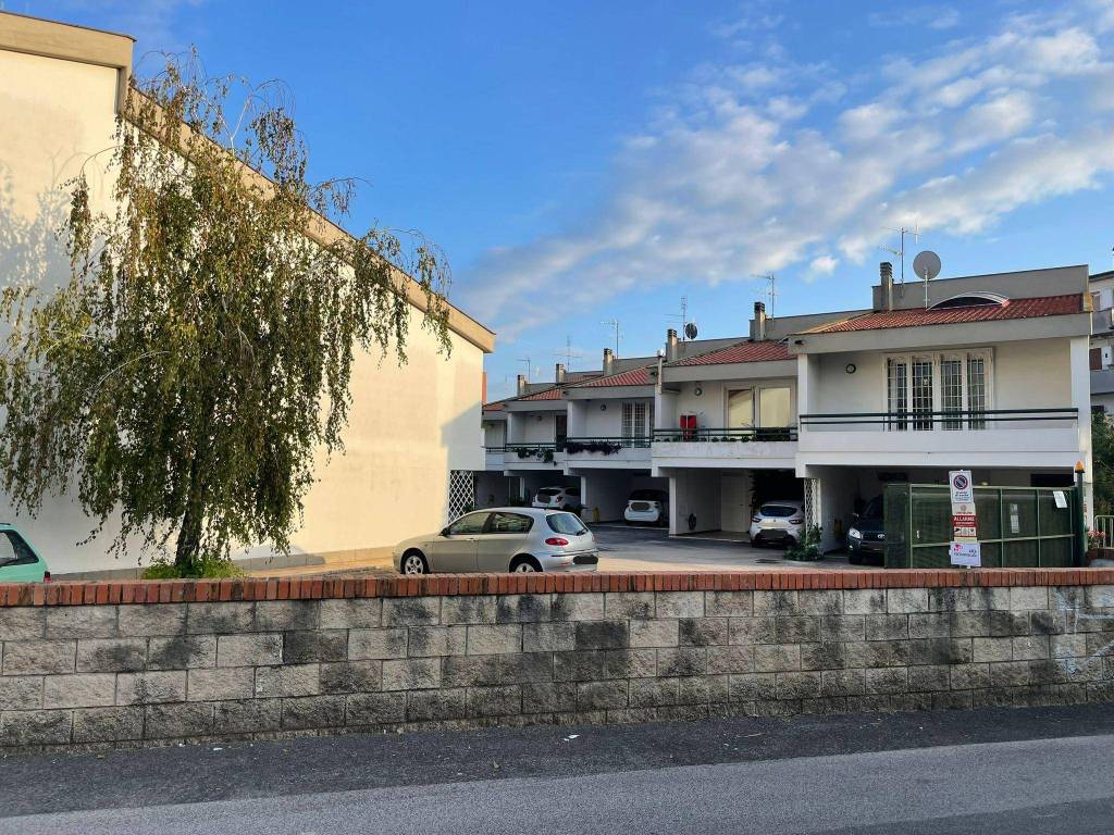 Villetta a schiera a Aprilia in Via Claudio Monteverdi - Foto 4