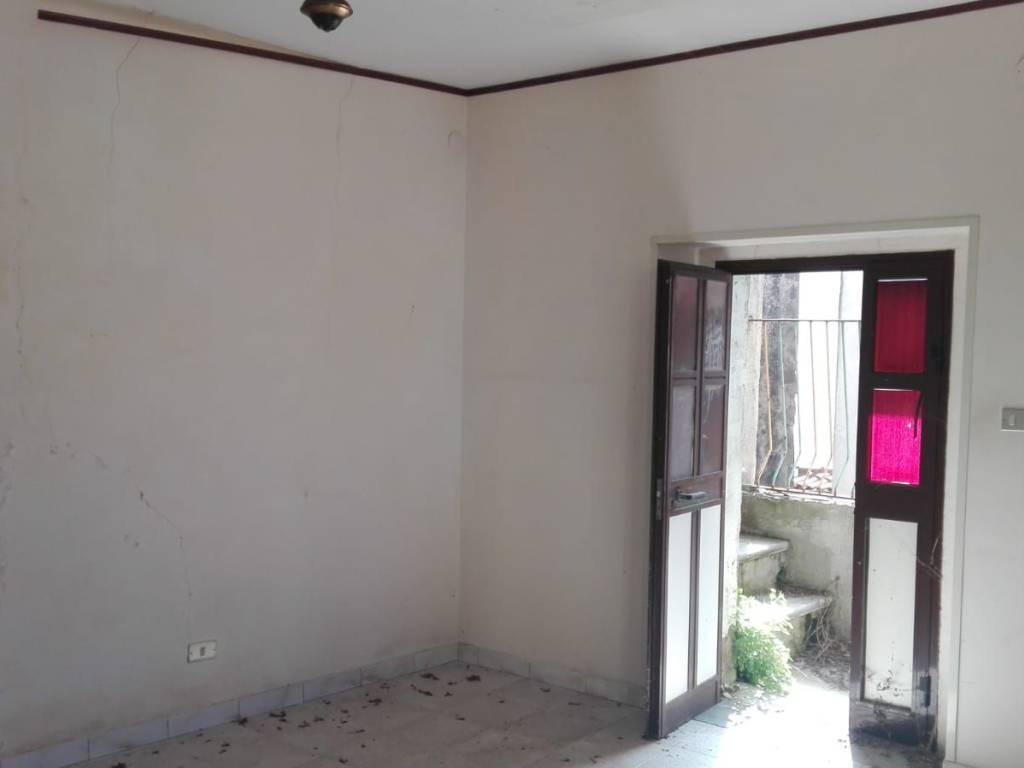 Palazzo / stabile a Sant'agata de' goti in Piazza Trieste - Foto 2