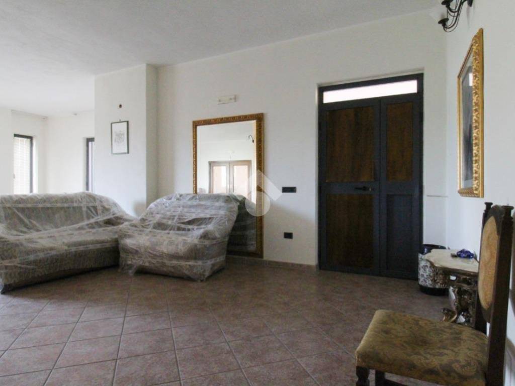 Casa indipendente a Isola di capo rizzuto in Via Cristoforo Colombo, 24 - Foto 3