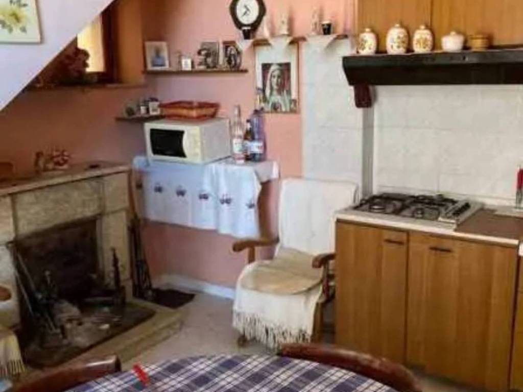 Casa indipendente a San bartolomeo in galdo in Via Principessa Maria José - Foto 3