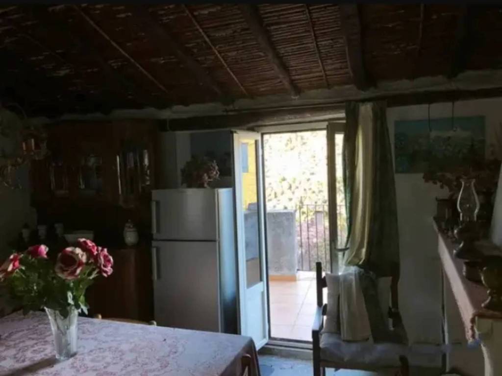Casa indipendente a Ussassai in Via Fontana - Foto 3