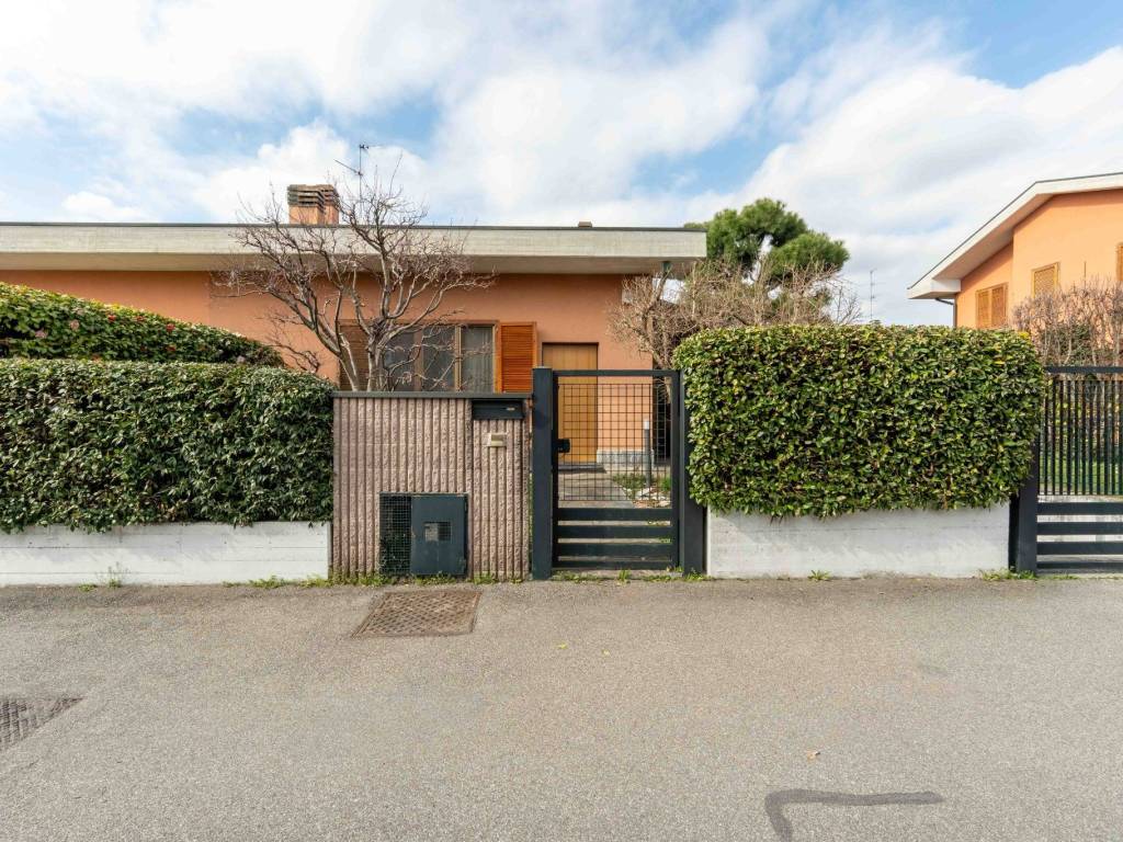 Villa a San vittore olona in Via Giovanni Pascoli, 14 - Foto 1