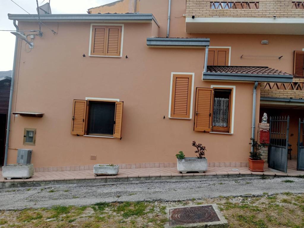 Casa indipendente a Teramo in Località Magnanella, 68 - Foto 4