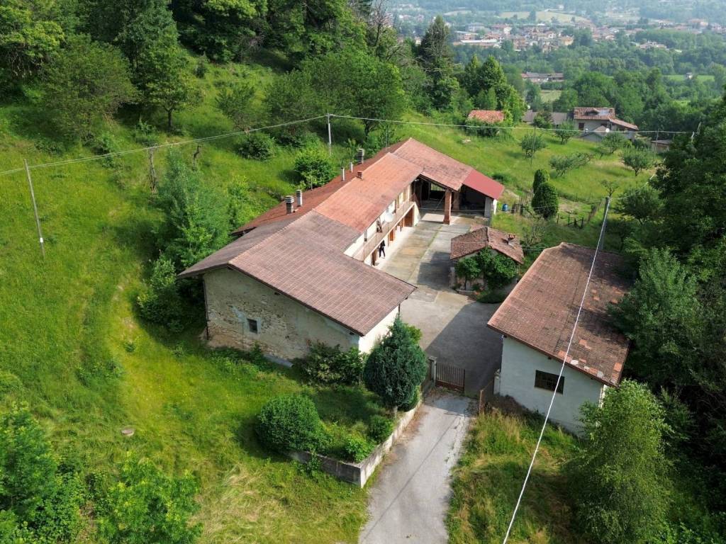 Casa indipendente a Dronero in Regione Archiero, 18 - Foto 2