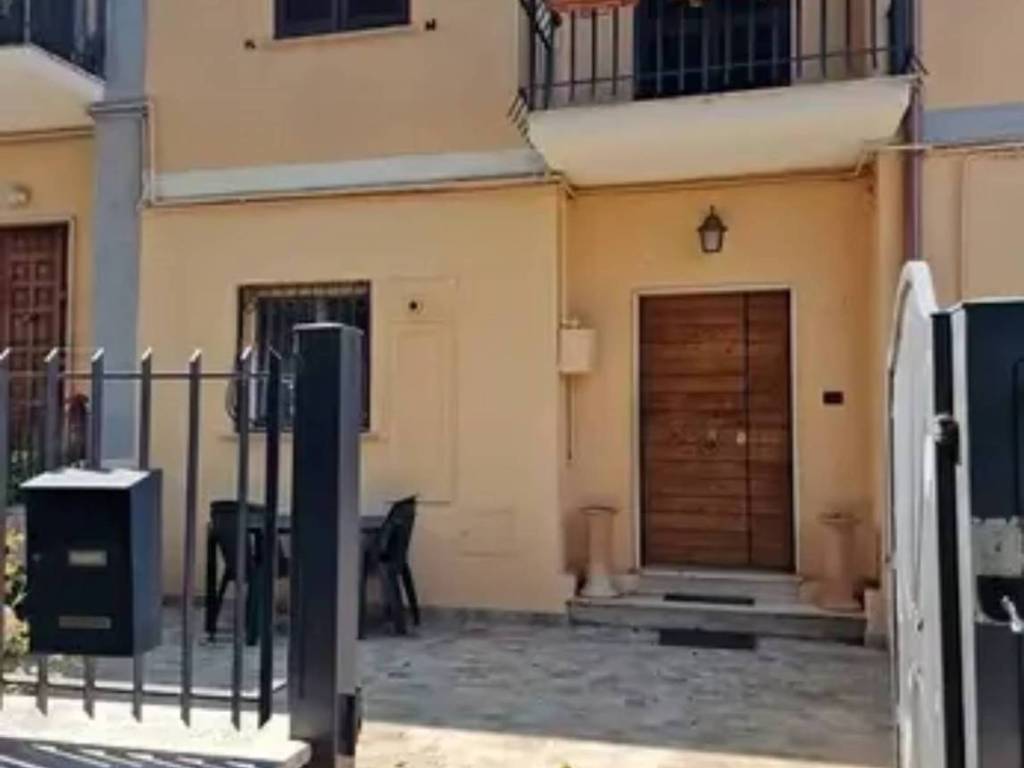 Villetta a schiera a Monteleone sabino in Via Collegioiello - Foto 2