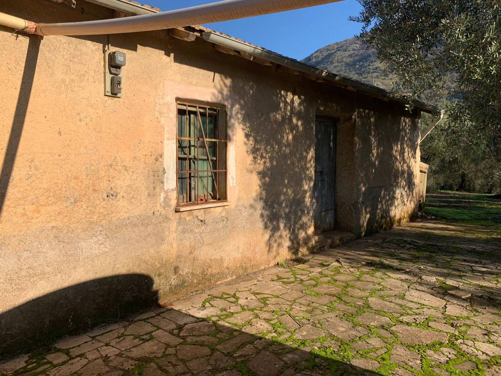 Rustico / casale a Cisterna di latina in Via Giulio II - Foto 5