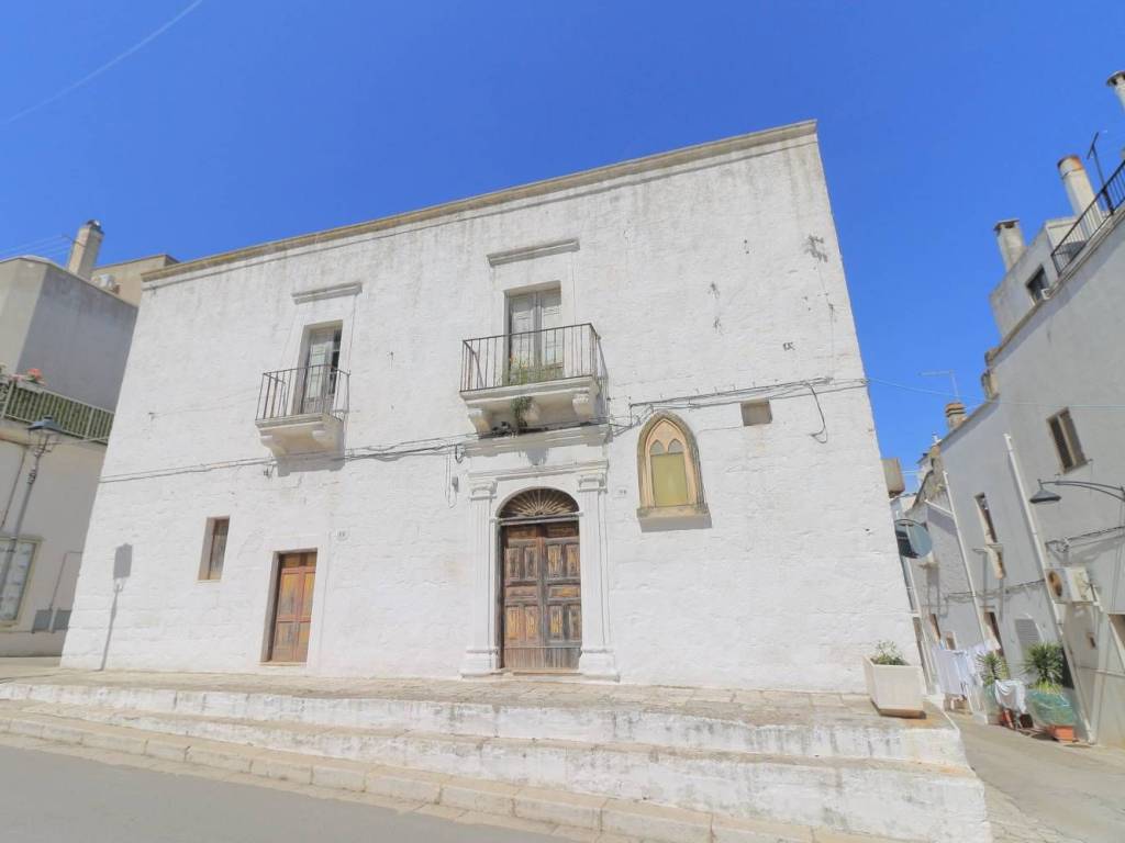 Palazzo / stabile a Ceglie messapica in Via San Rocco, 8 - Foto 3