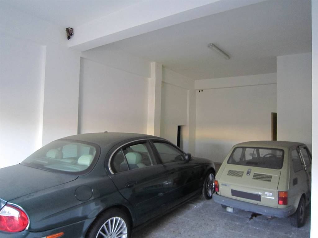 Immobile a Corigliano-rossano in VIALE SANT'ANGELO, 35 - Foto 2