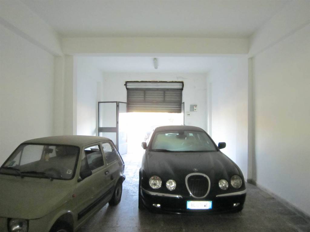 Immobile a Corigliano-rossano in VIALE SANT'ANGELO, 35 - Foto 3