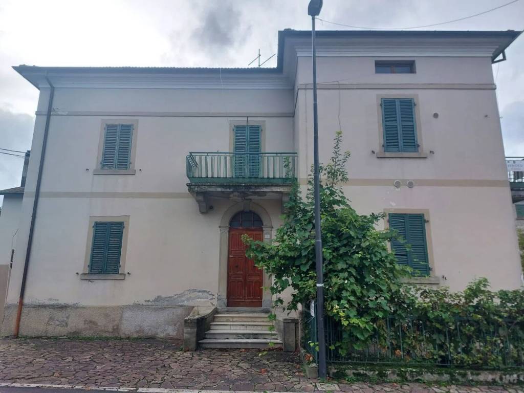 Villa a Borgo pace in Piazza Del Pino S.N.C. - Foto 3
