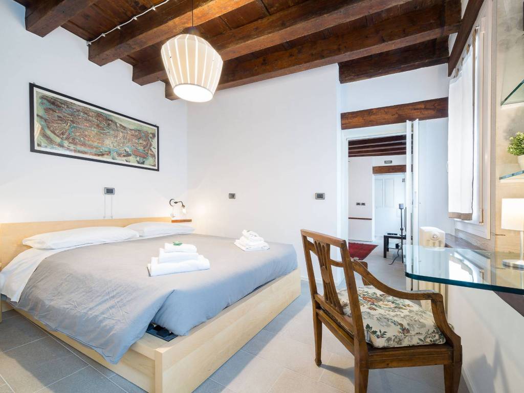 Appartamento a Venezia in Campo Santo Stefano - Foto 5