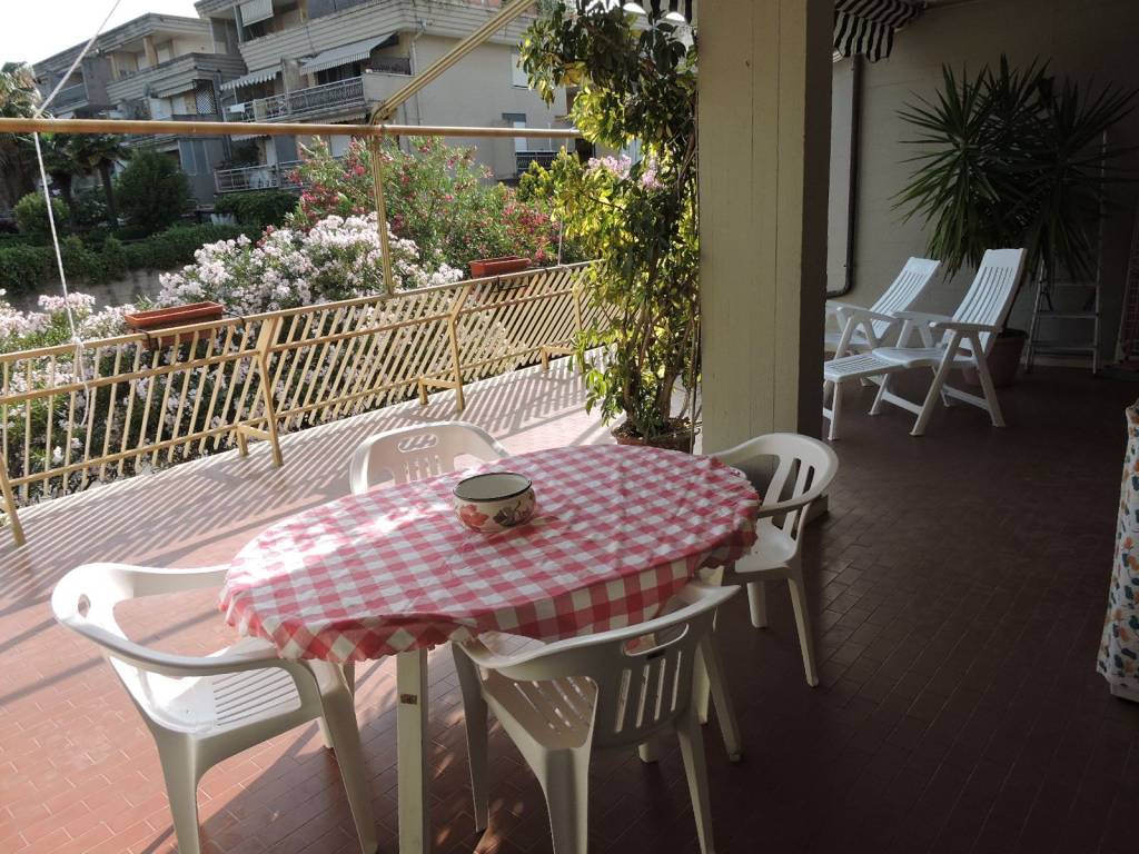 Appartamento a Follonica in Via dei Pini, 7 - Foto 2