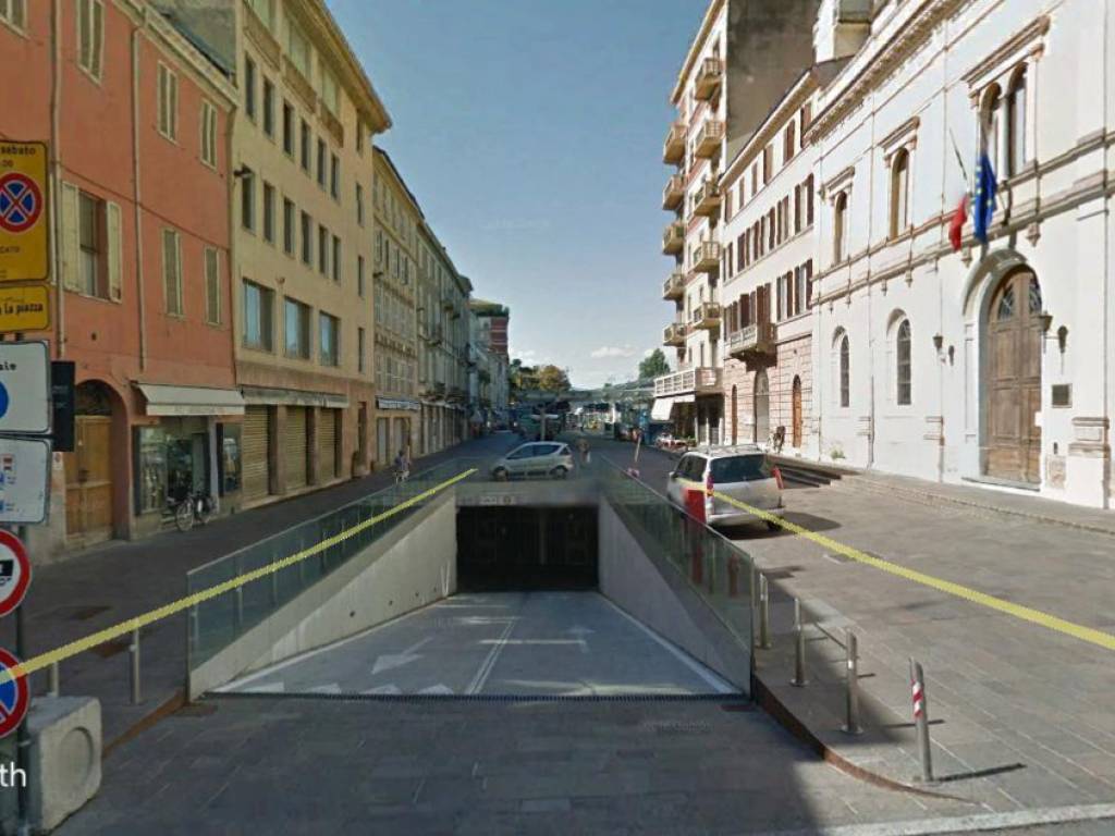 Box / garage a Parma in Piazza Ghiaia - Foto 2