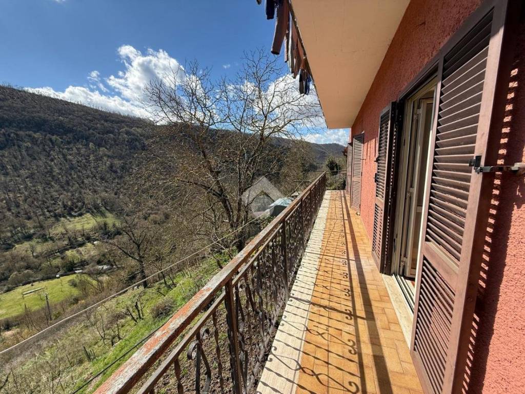Appartamento a Trevi nel lazio in Via Madonna del Riposo - Foto 5