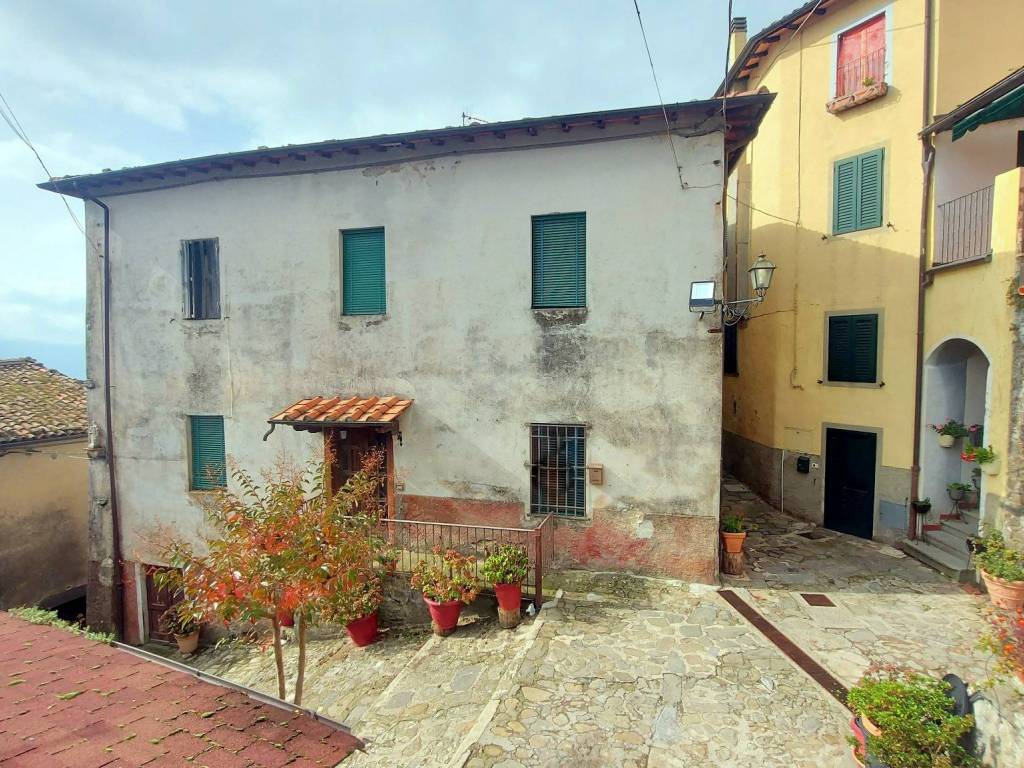 Casa indipendente a Barga - Foto 2