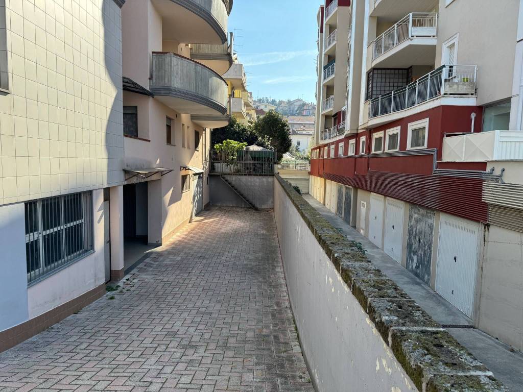 Immobile a Montesilvano in Via Giuseppe Massarenti - Foto 3