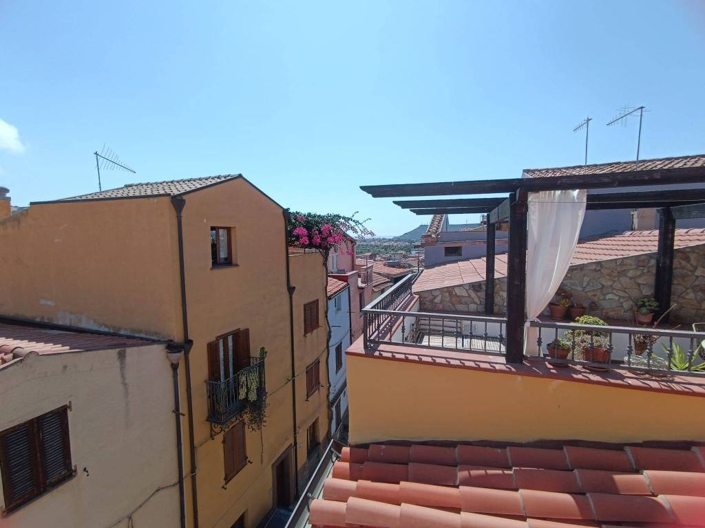 Casa indipendente a Bosa in Via Montenegro, 39 - Foto 5