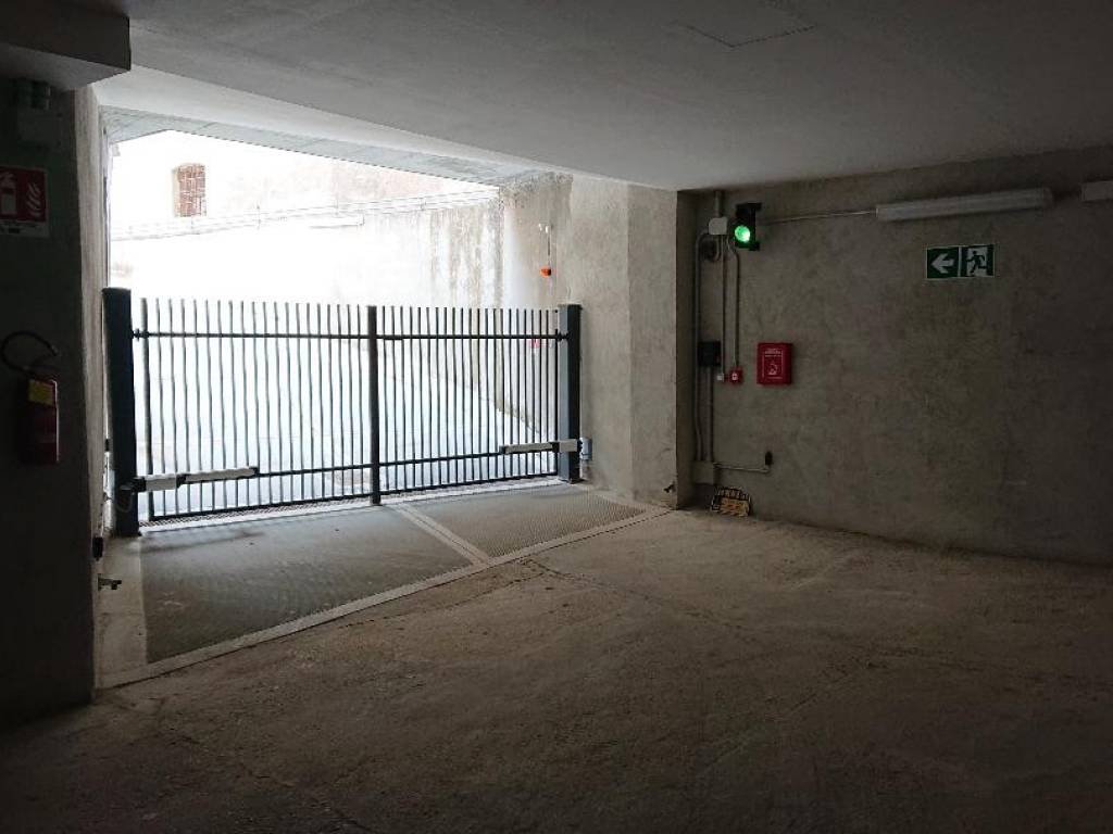 Box / garage a Busca in Via Luigi Cadorna - Foto 3
