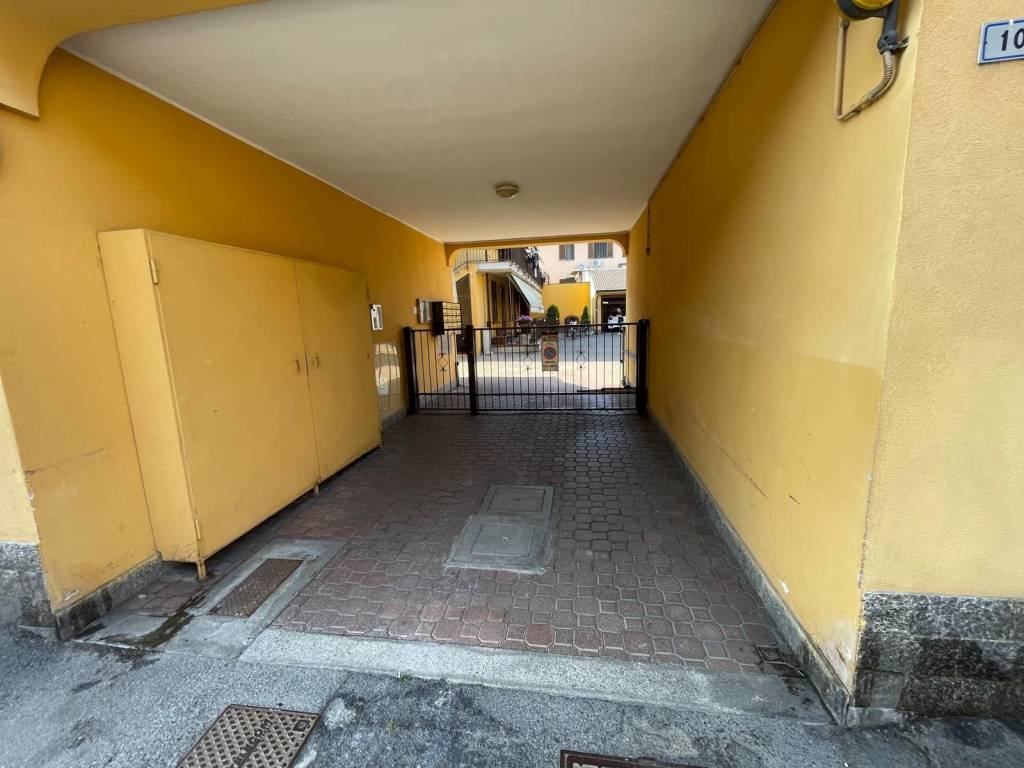 Appartamento a Lodi vecchio in Via Santi Naborre e Felice - Foto 3