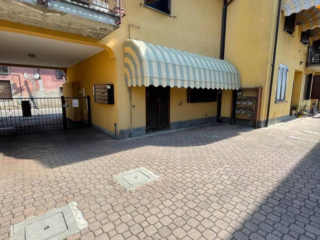 Appartamento a Lodi vecchio in Via Santi Naborre e Felice - Foto 5