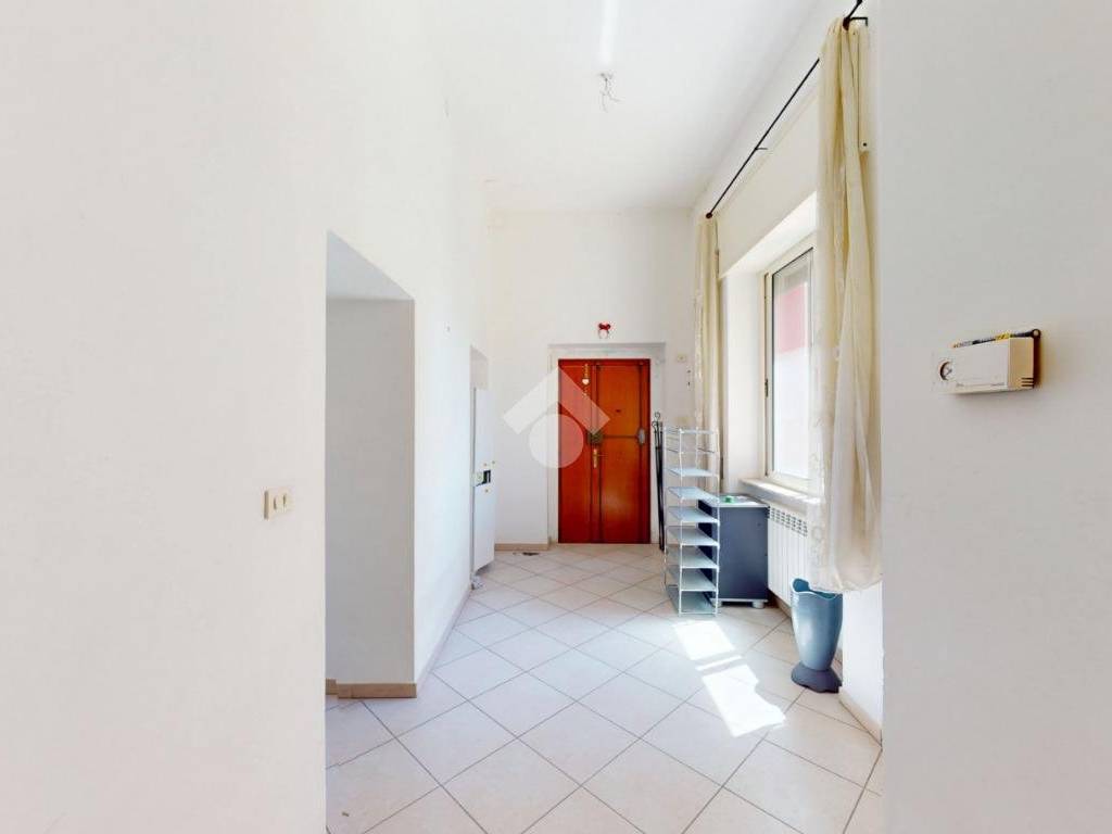 Appartamento a Brindisi in Piazza Francesco Crispi, 4 - Foto 4