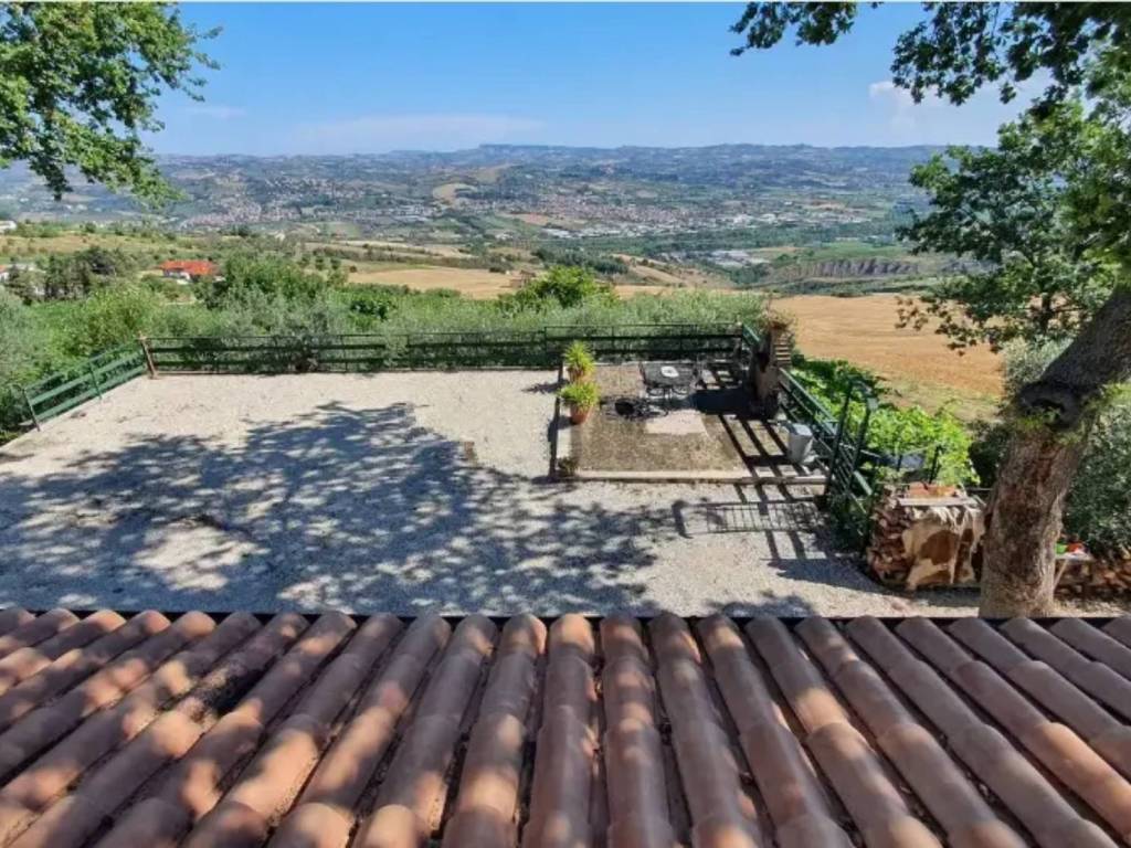 Villa a Ancarano in Contrada Madonna della Carità - Foto 5