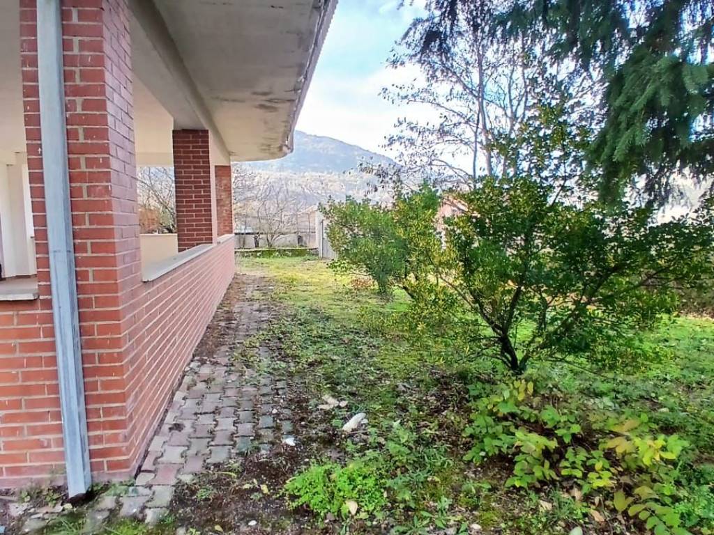 Villa a Cagnano amiterno in Via del Campo - Foto 4