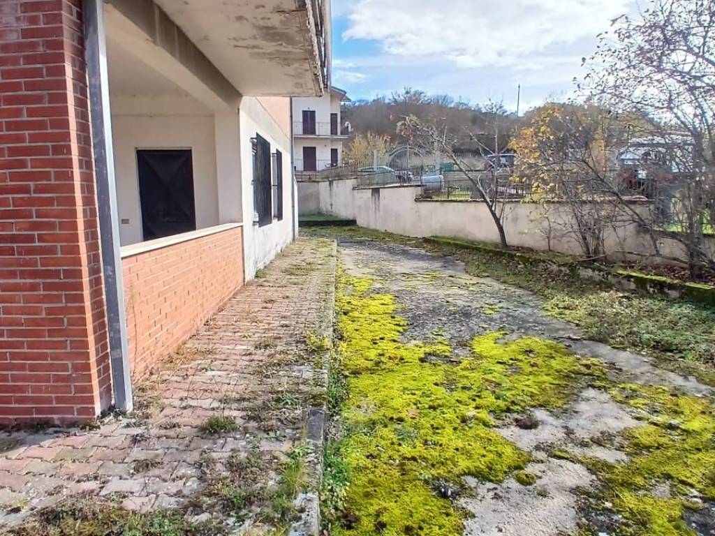 Villa a Cagnano amiterno in Via del Campo - Foto 5