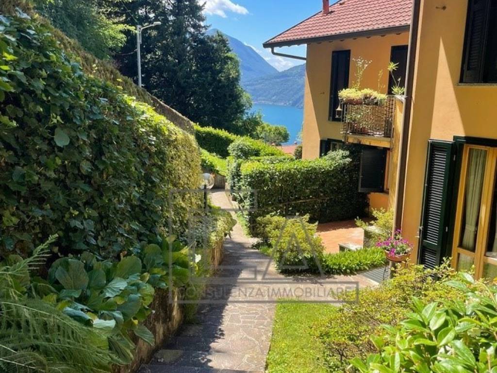 Appartamento a Bellano in Strada di Lezzeno - Foto 4
