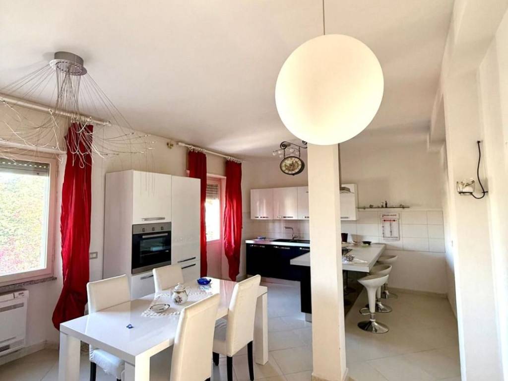 Appartamento a Carbonia in Via Lucania - Foto 2