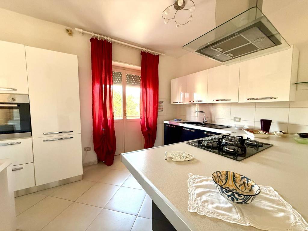 Appartamento a Carbonia in Via Lucania - Foto 5
