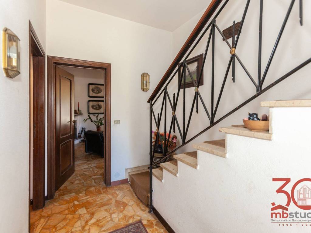 Villa a Orino in Via della Gesiola - Foto 4