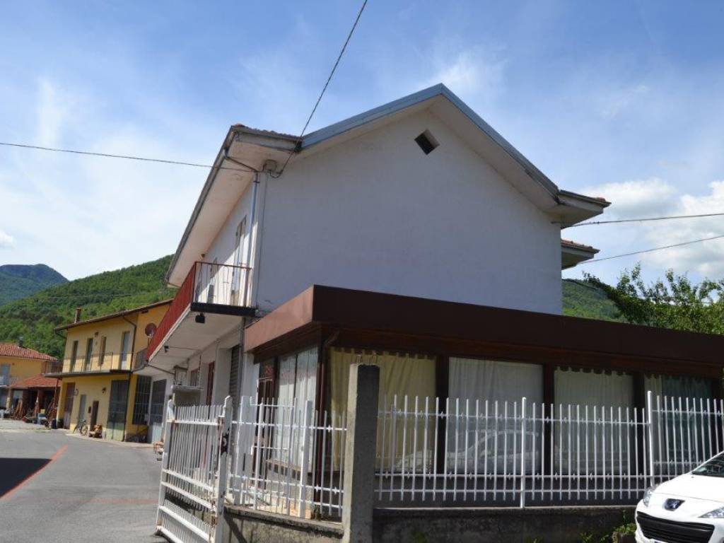 Appartamento a Garessio in Via Armando Diaz, 130 - Foto 2