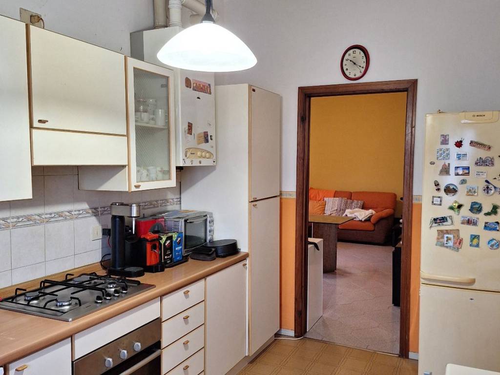 Appartamento a Porto mantovano in Via Dante Alighieri - Foto 4