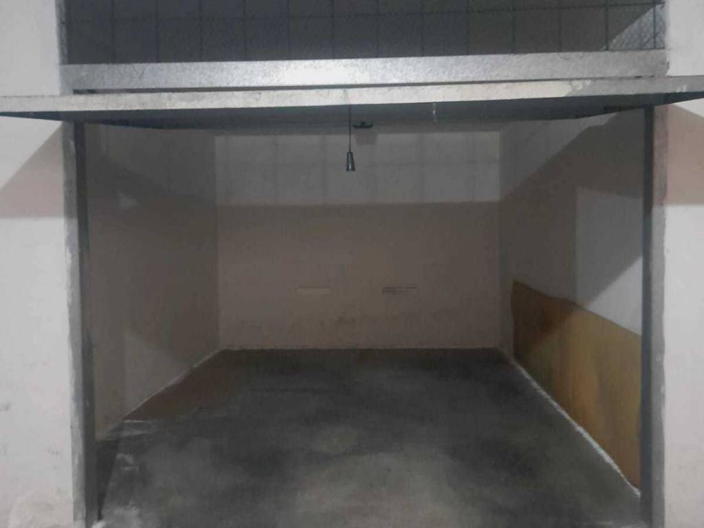 Box / garage a Lanciano in VIA VINCENZO BIANCO, 6 - Foto 2