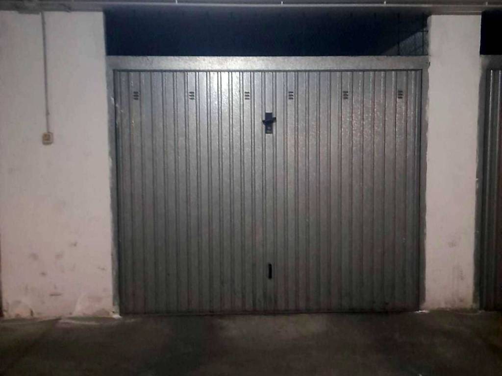 Box / garage a Lanciano in VIA VINCENZO BIANCO, 6 - Foto 4