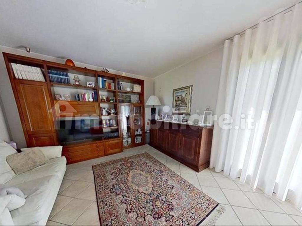 Villa a Pedara in Via della Resistenza - Foto 5