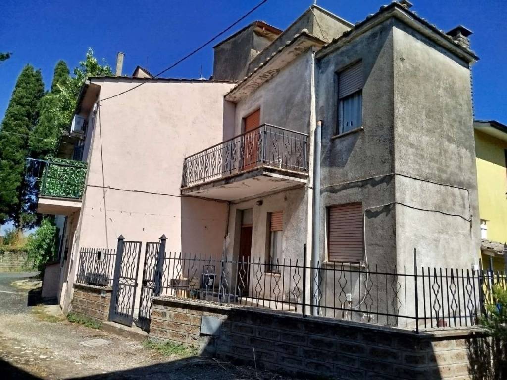 Casa indipendente a Vetralla in strada del Pino - Foto 2
