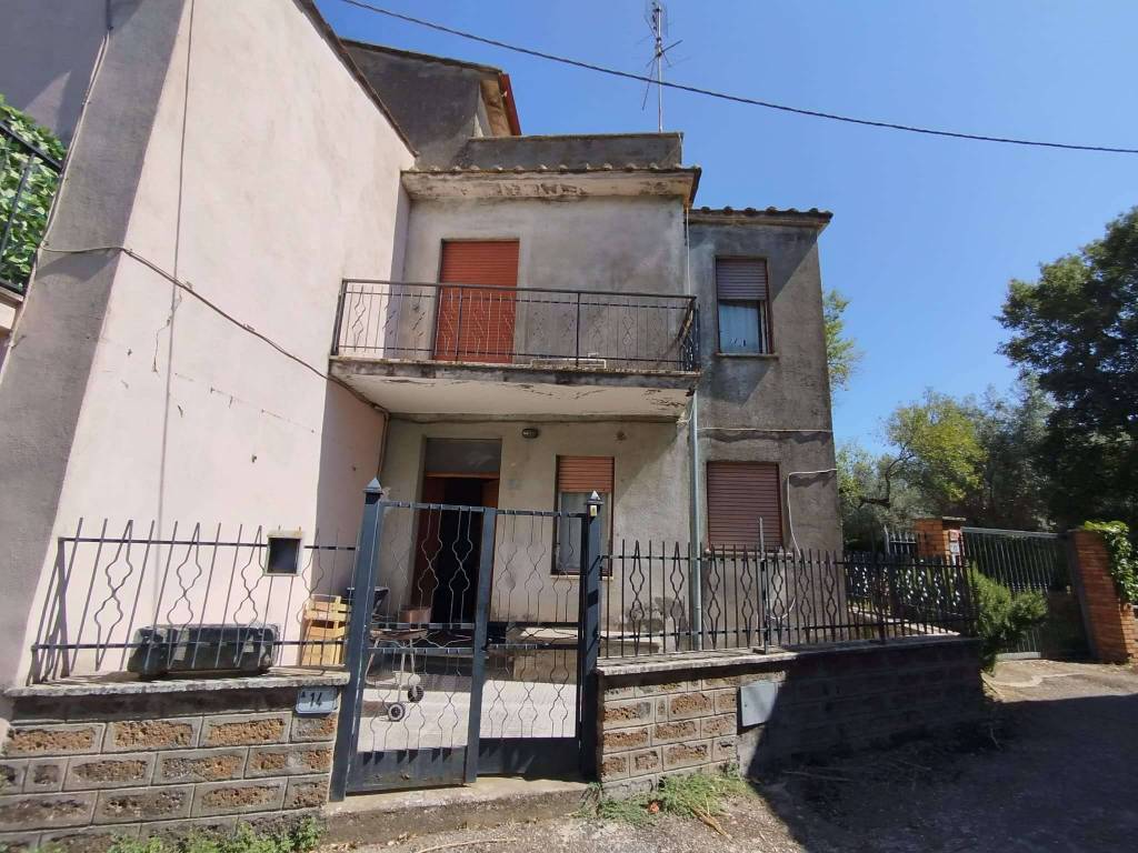 Casa indipendente a Vetralla in strada del Pino - Foto 4