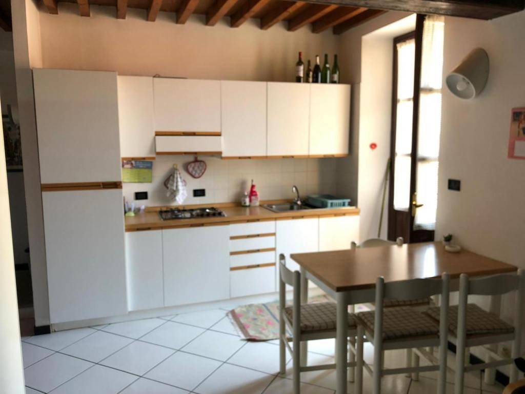 Appartamento a Saluzzo in Piazzetta dei Mondagli, 710 - Foto 3