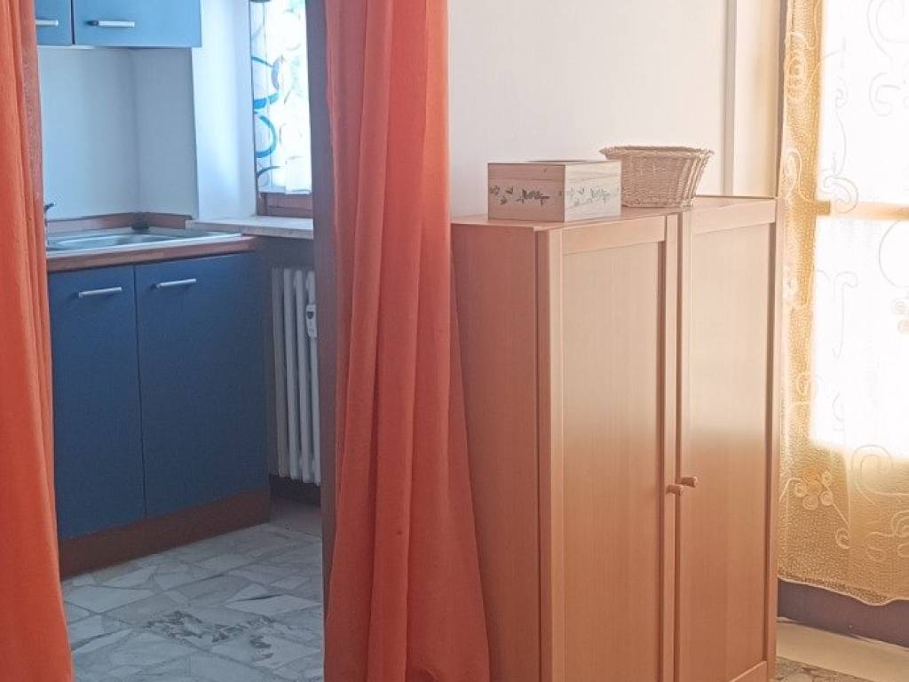 Appartamento a Valenza in Corso Giuseppe Garibaldi, 24 - Foto 3