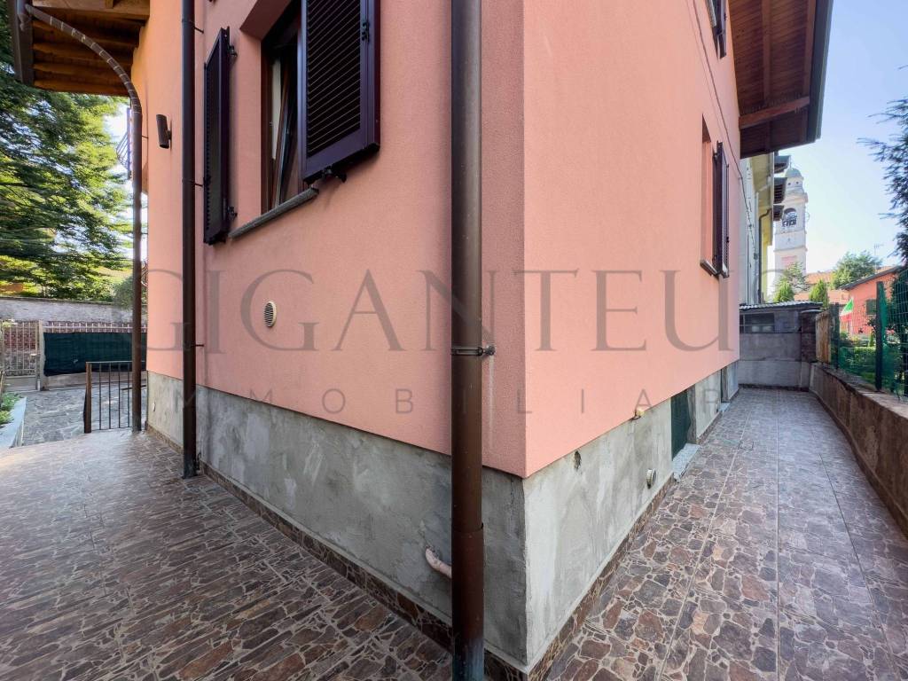 Villa a Tradate in Via Goffredo Mameli, 19 - Foto 3