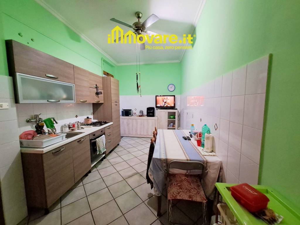 Appartamento a Acquaviva delle fonti in Via Martiri d'Ungheria 33 - Foto 3
