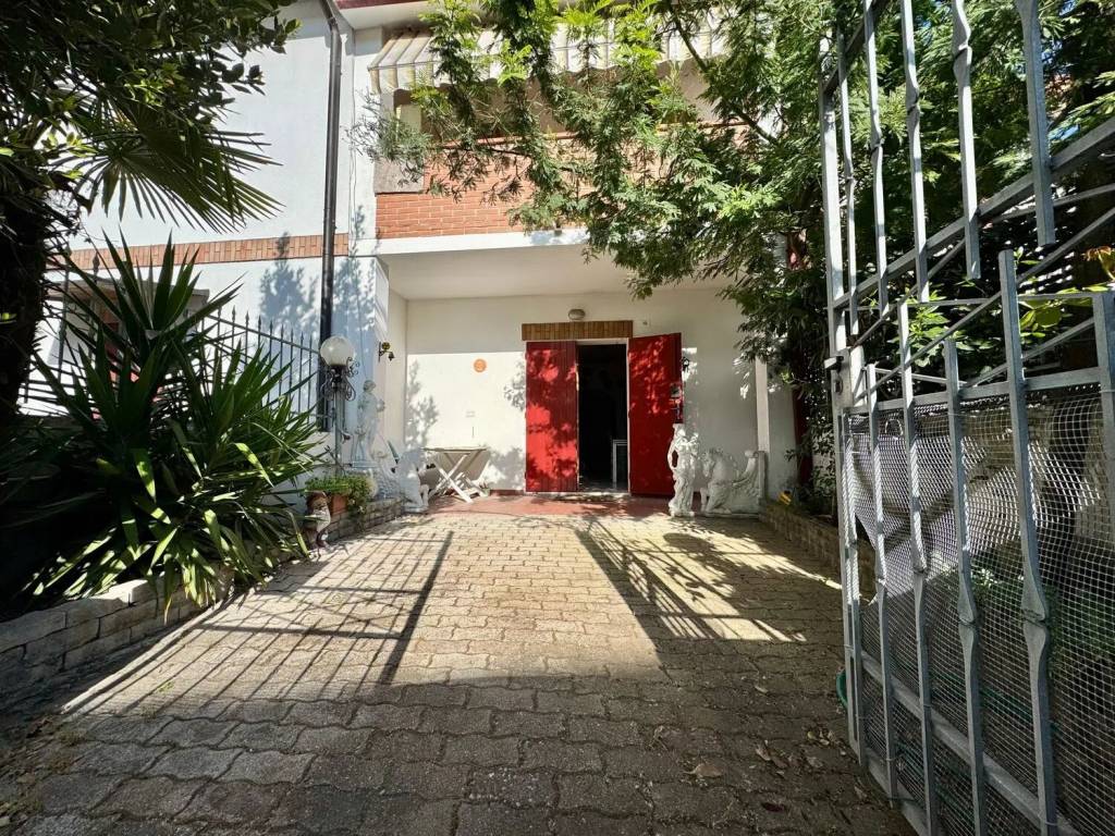Villa a Comacchio in Via Monte Cengio S.N.C. - Foto 2