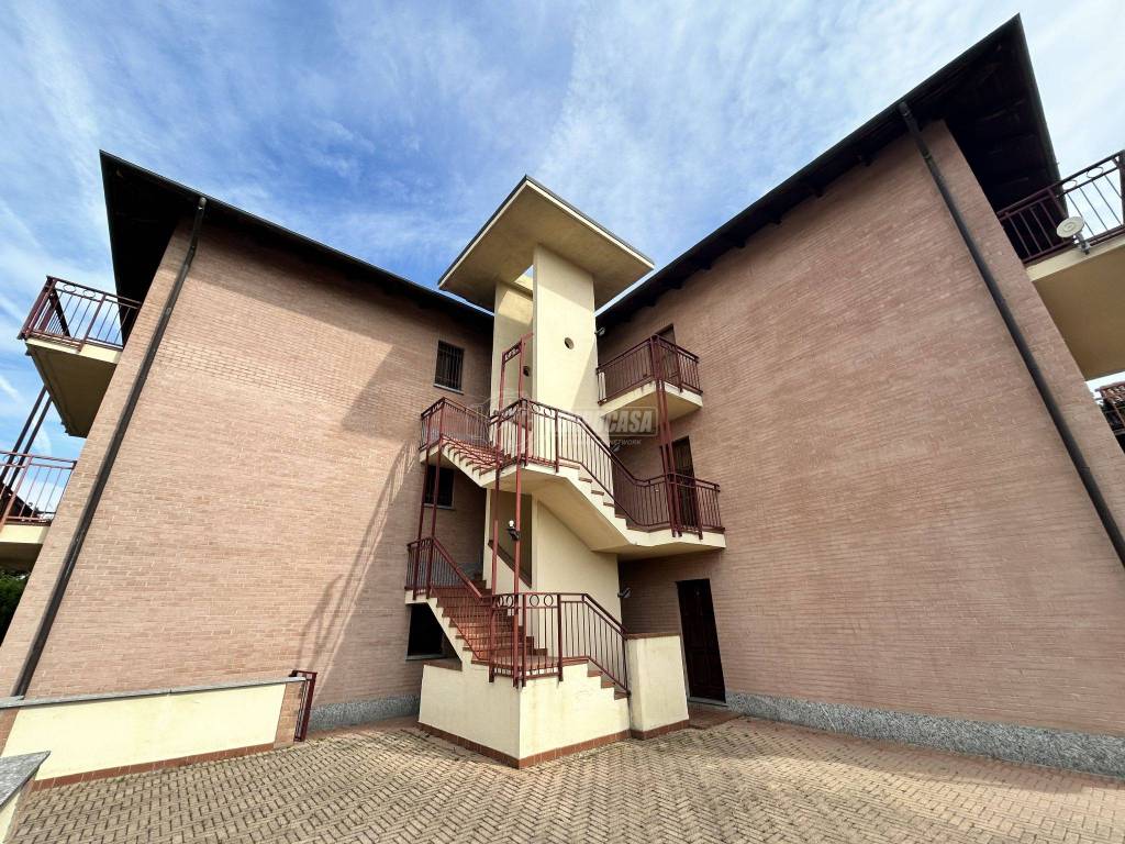 Palazzo / stabile a Montegrosso d'asti in Via Montello 9 - Foto 2